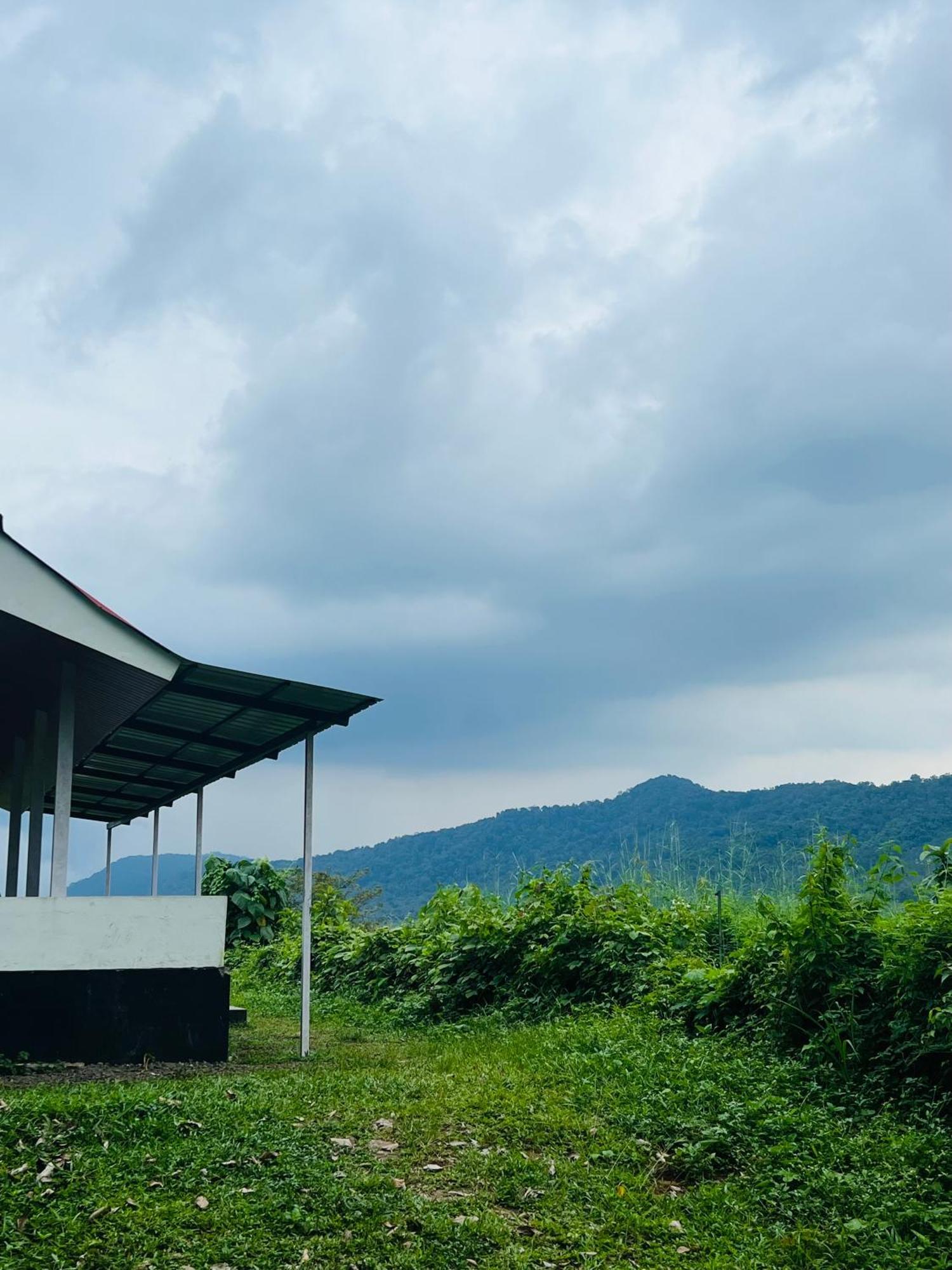 7Fort Homestay Athirappilly Exterior foto